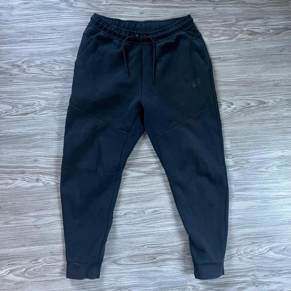 Nike Tech Fleece Joggers Mens Medium Black Tapered Sweatpants CU4495-010
